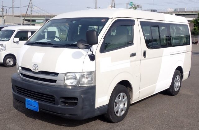 Toyota Hiace 2009