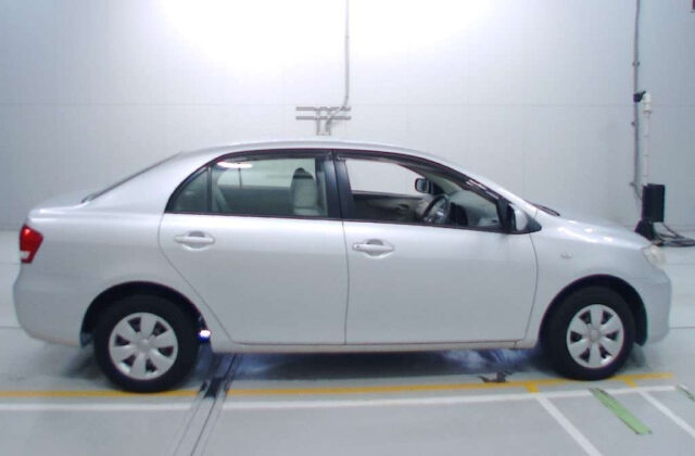 Toyota Corolla Axio 2010