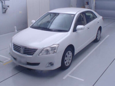 Toyota PREMIO 2012