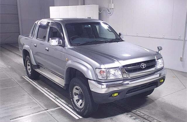 Toyota Hilux 2003